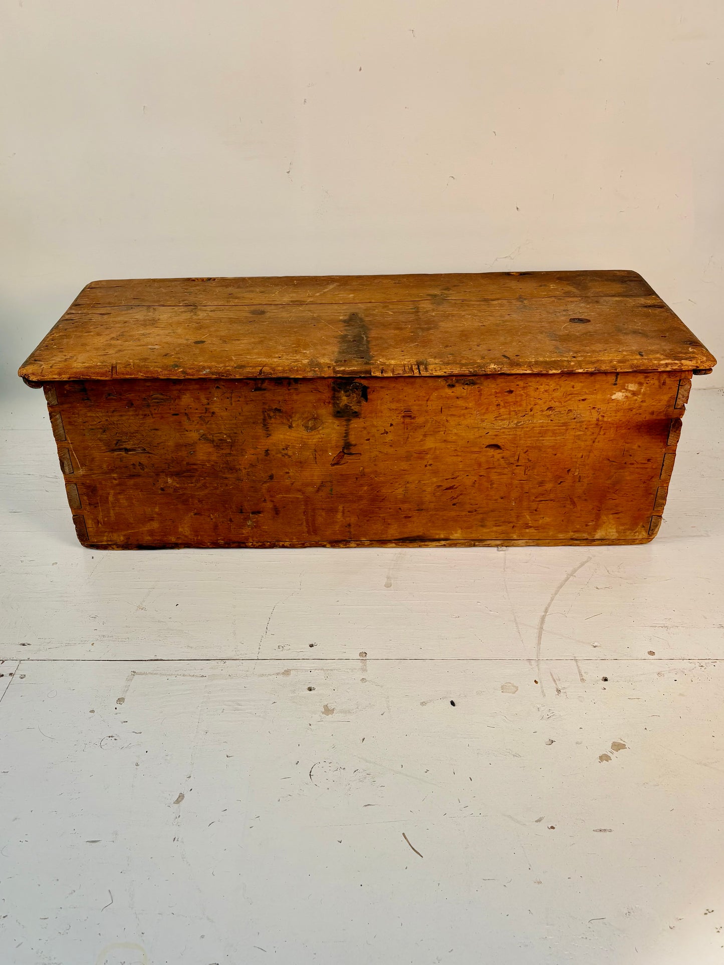 Early Sea Chest