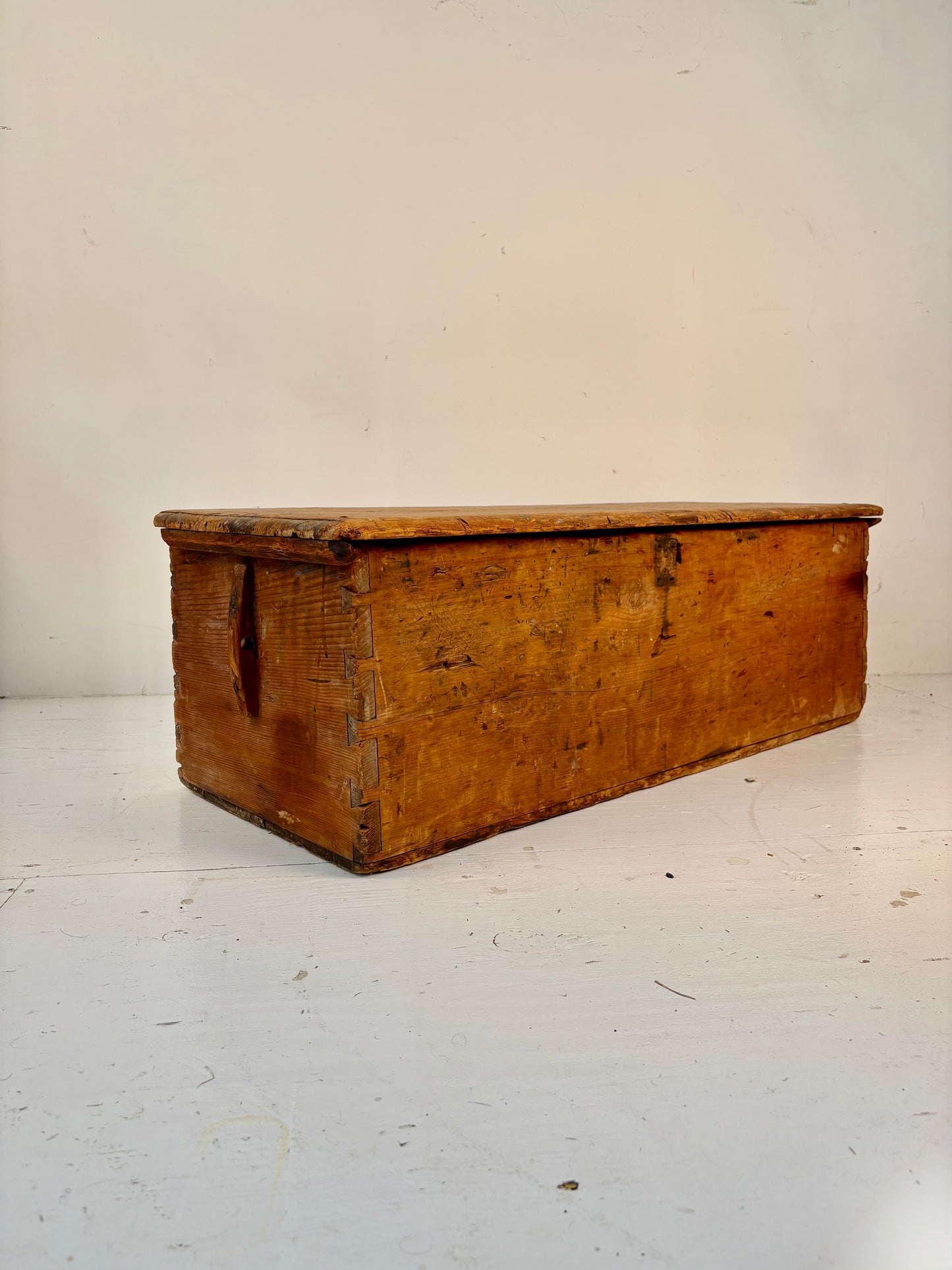 Early Sea Chest